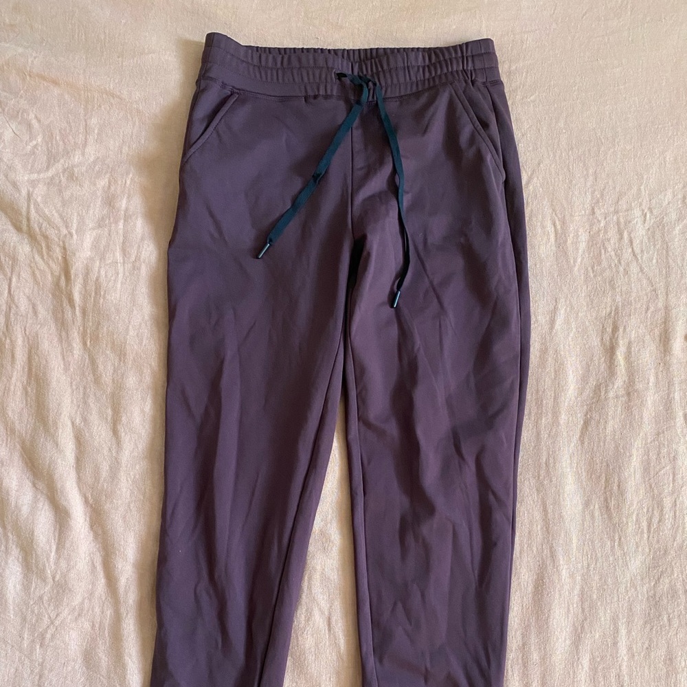 Never worn purple sweatpants with fleece lining